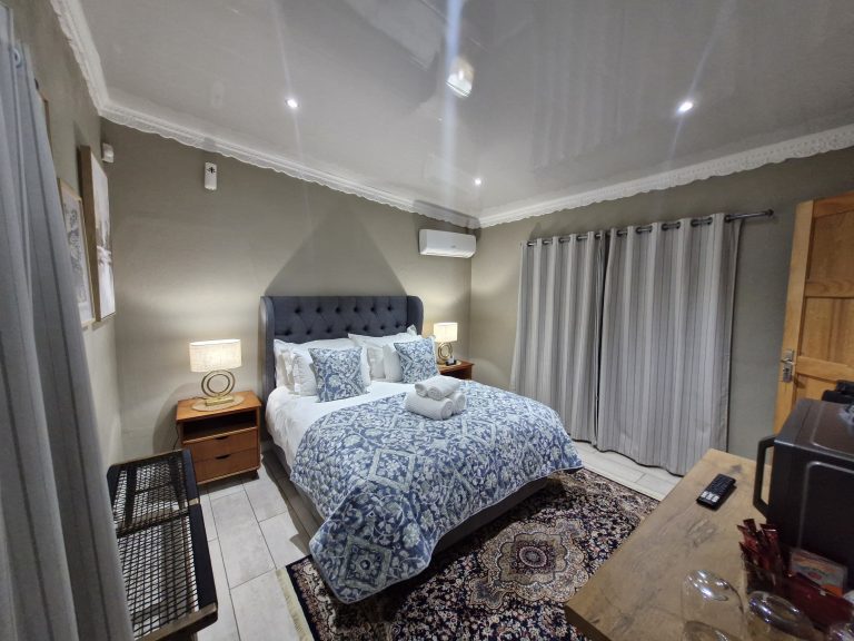 Murray House Colesberg Accommodation Unit 04 01